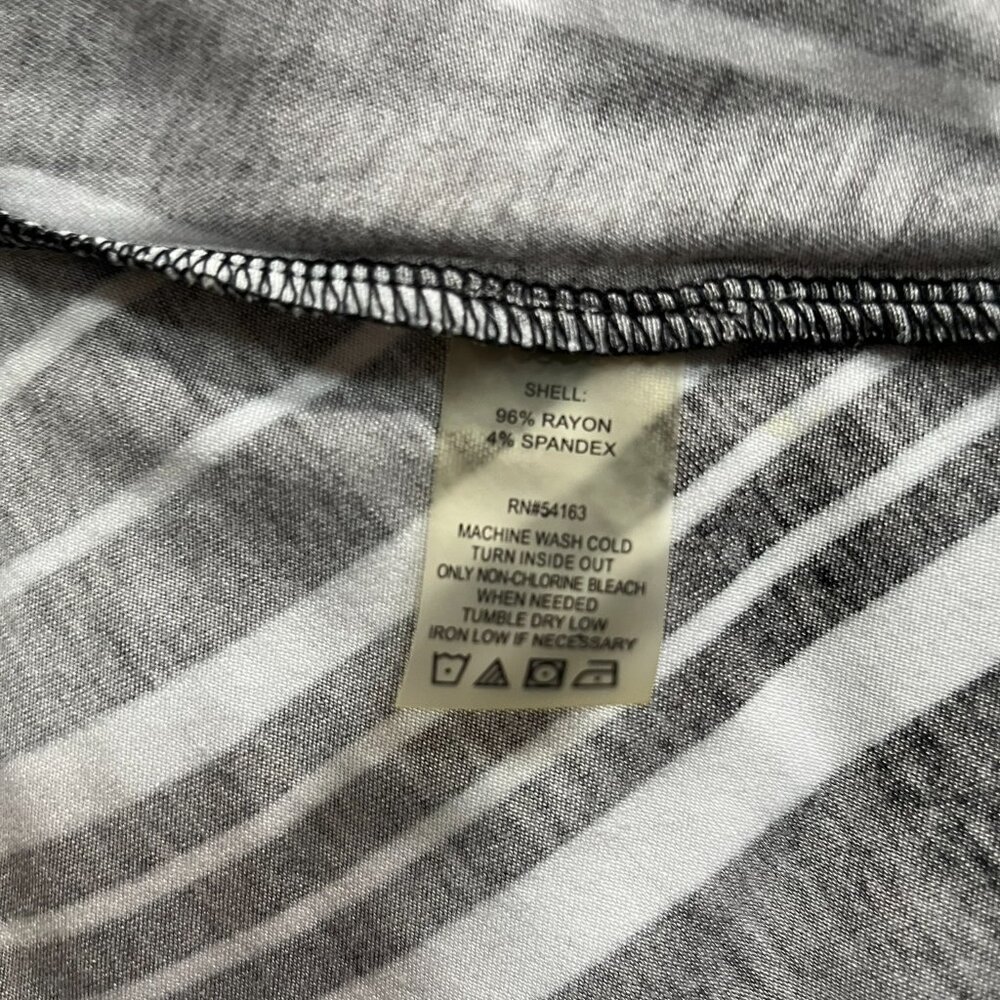Calvin Klein Geometric Pattern Maxi Dress, Size 4 - Picture 12 of 12